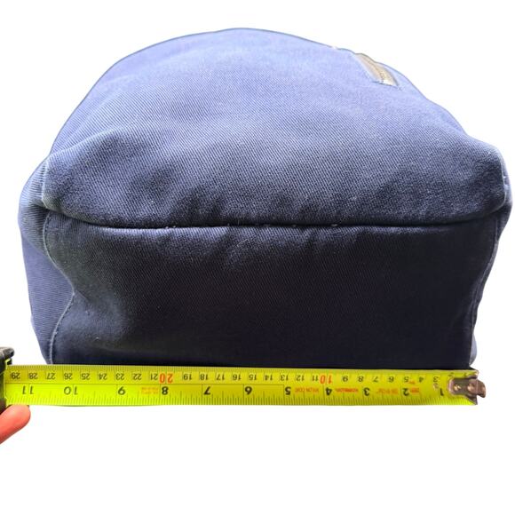 Everlane Modern Commuter Backpack Navy Canvas Minimalist Laptop Bag
Unisex main image 9